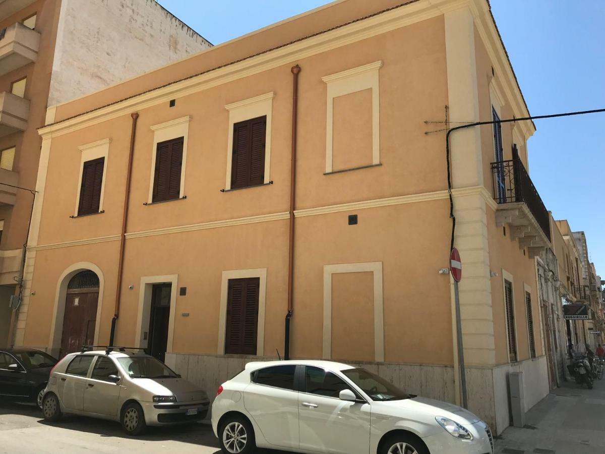 La Dimora Siciliana Appartamenti Trapani Exterior photo